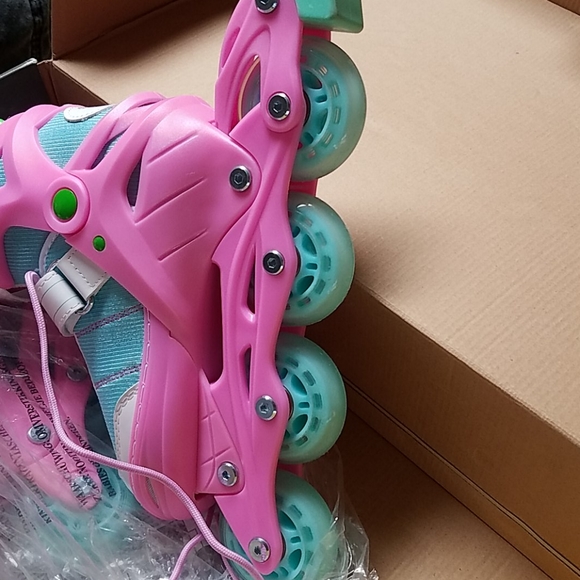 Hype Girls Rollerbkade /Skates - Picture 4 of 5